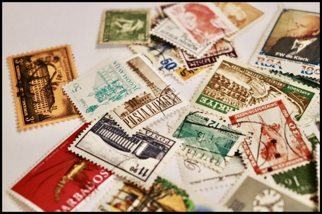 切手は何枚まで貼っていい？複数枚は失礼か？たくさん貼る時の注意点も1